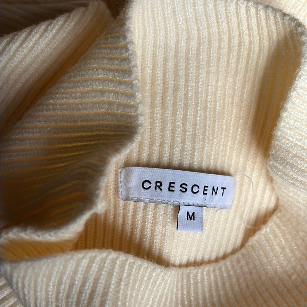 Crescent Cream Ribbed Turtleneck - Picture 2 of 3